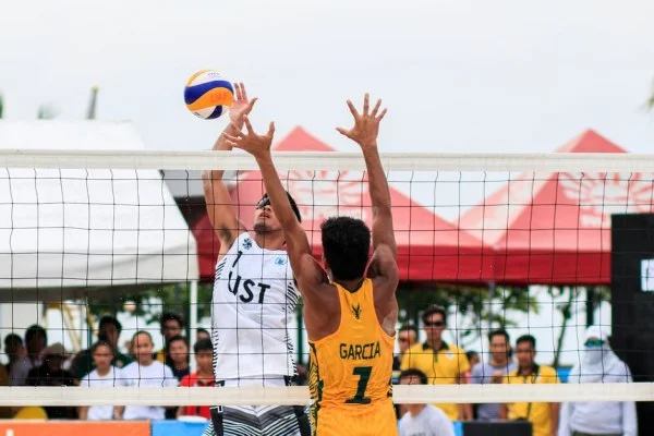 beach volleyball block